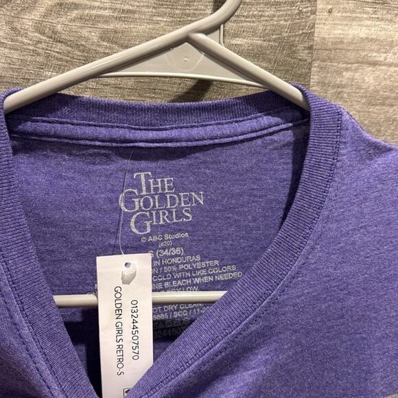 The Golden Girls NWT Graphic Short Sleeves T-Shirt in Cotton/ Polyester blend. - Picture 2 of 7